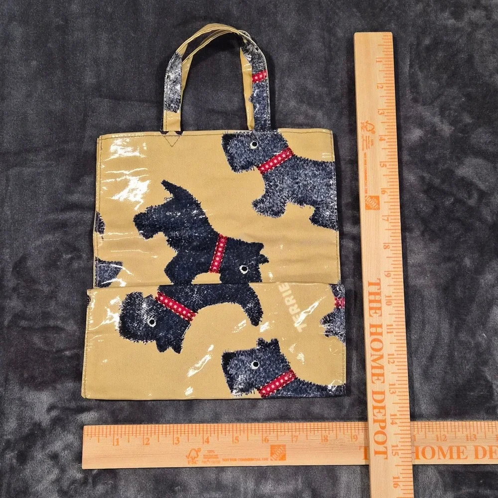Yamatoya Tokyo Hi-Bag Scottish Terrier Print Coated Tote Bag Tan Black Red